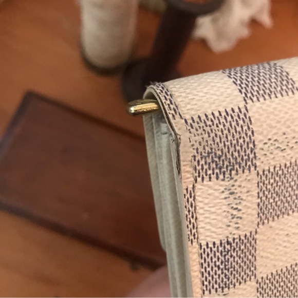 Louis Vuitton VTG Damier Azur White Sarah Long Wallet 04 - Picture 9 of 10